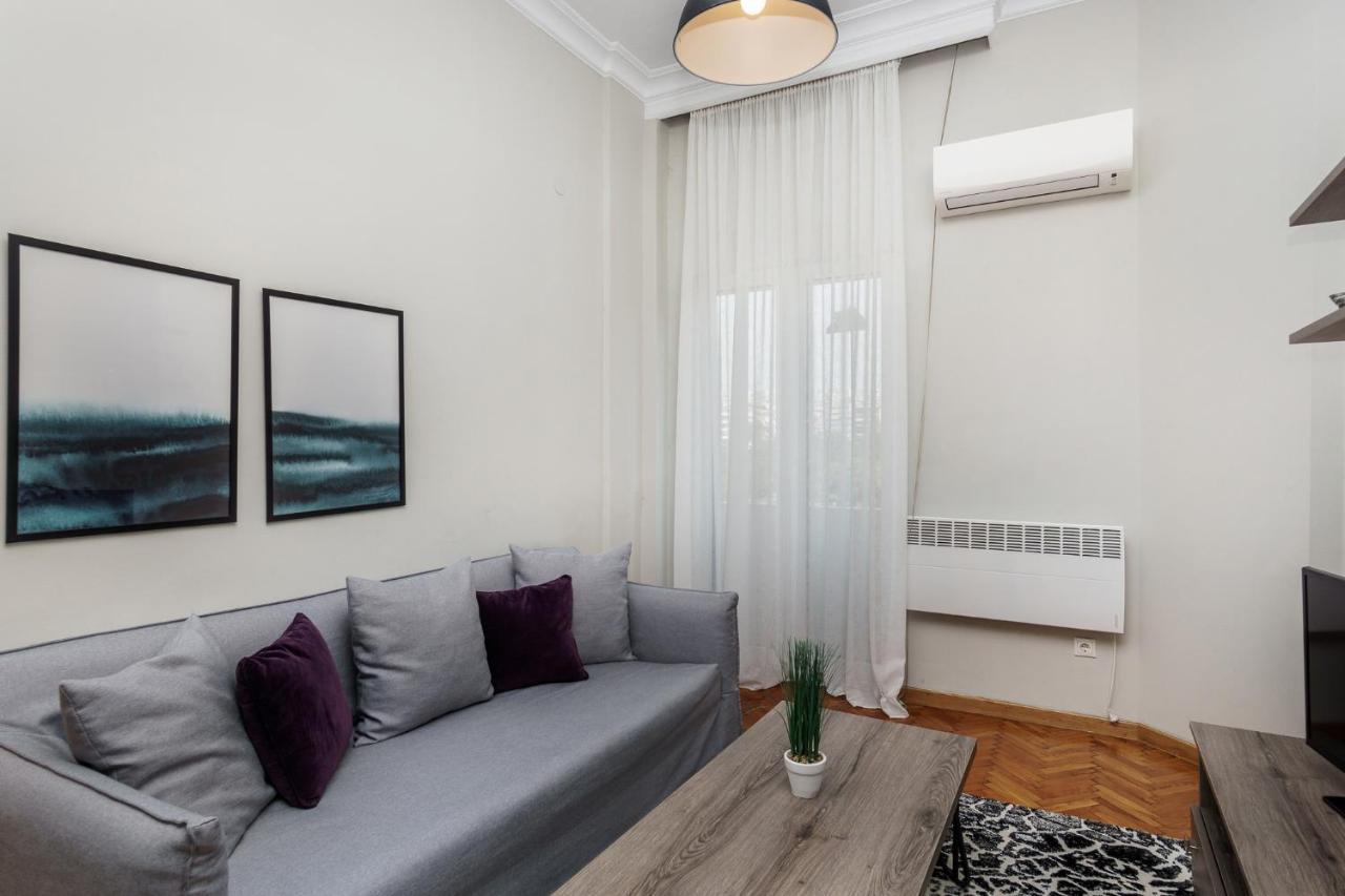 C.4 Red Rose #Colony_Central_Apartment Солун Екстериор снимка