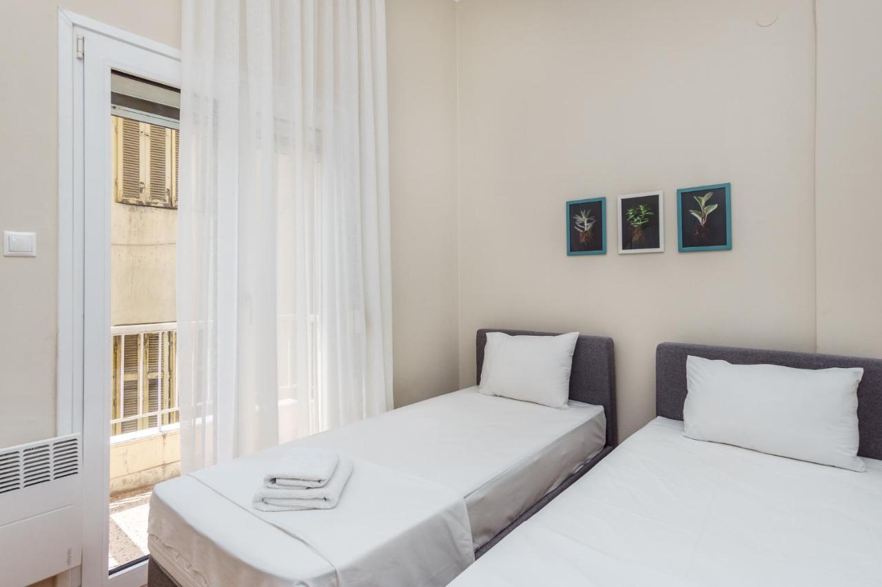 C.4 Red Rose #Colony_Central_Apartment Солун Екстериор снимка