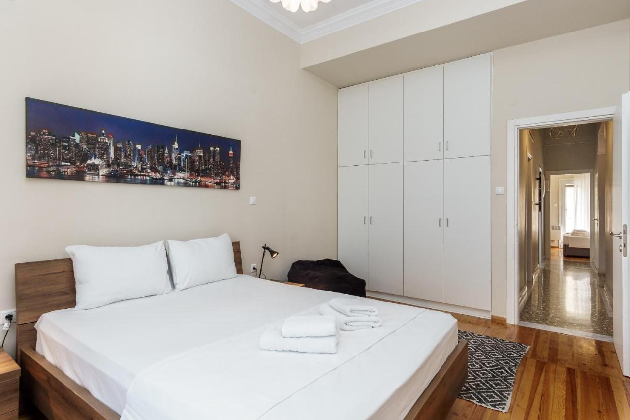 C.4 Red Rose #Colony_Central_Apartment Солун Екстериор снимка